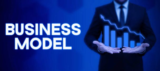 Ручний писемний знак Бізнес-модель, слово для моделі, що показує, як компанія працює, щоб отримати більше прибутку
 - Фото, зображення