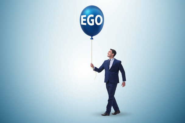Empresario en el concepto de ego excesivo - Foto, Imagen