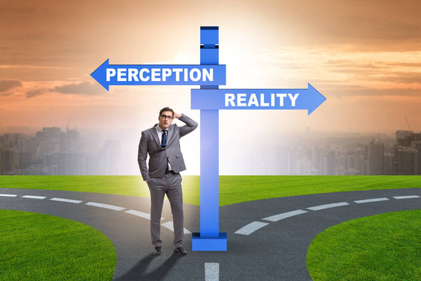 Koncepcja wyboru percepcji czy rzeczywistości - Zdjęcie, obraz