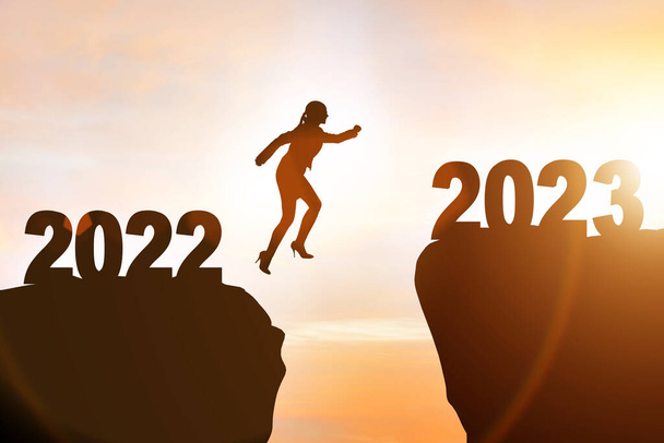 Концепция перехода от 2022 года к 2023 году - Фото, изображение