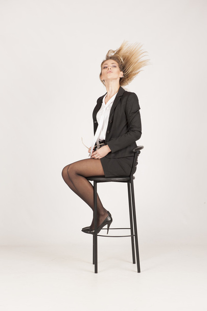 Femme d'affaires agitant les cheveux
 - Photo, image