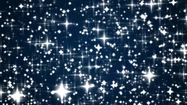 Fondo mágico, de lujo y felices fiestas, brillo brillante plateado, estrellas y brillo mágico sobre textura de fondo azul oscuro, partículas de polvo estrellado como cielo estrellado del espacio nocturno, glamour y diseño navideño - Metraje, vídeo
