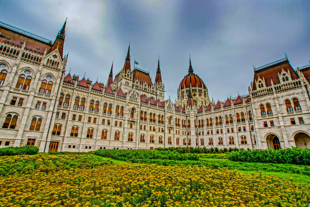 Hongaarse congreszaal (Boedapest). Locatie van de schietpartij: Hongarije, Boedapest - Foto, afbeelding