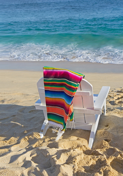 Okyanusu yakın plaj sandalyesi - Fotoğraf, Görsel
