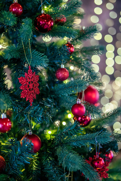 Détail de l'arbre de Noël décoré
 - Photo, image