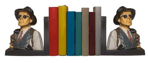 Книги детективов с книгами на белом фоне - Фото, изображение