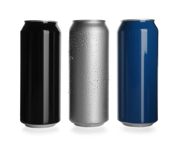 Aluminum cans on white background. Mockup for design - Foto, afbeelding