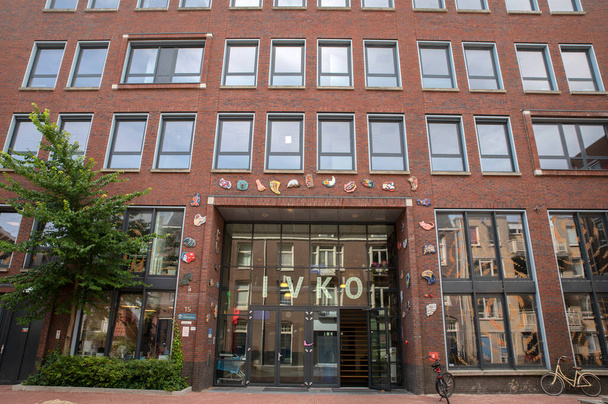 IVKO School Building ad Amsterdam Paesi Bassi 18-7-2022 - Foto, immagini