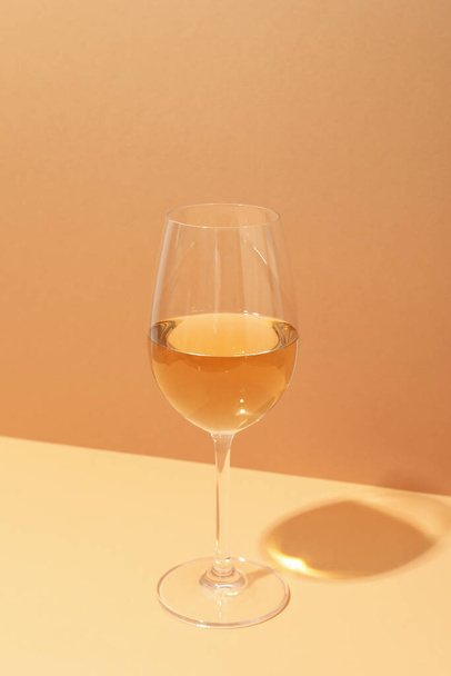 Lezzetli içki kavramı, lezzetli şarap. - Fotoğraf, Görsel