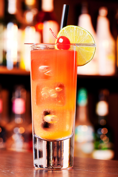 Cranberry Cooler Cocktail - Fotoğraf, Görsel