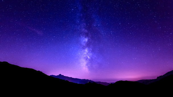 Чумацький Шлях на гірському тлі. зірки нічного неба
 - Фото, зображення