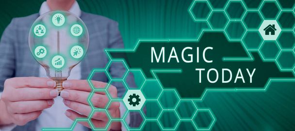 Conceptuele bijschrift Magie, Internet Concept kracht van het beïnvloeden van gebeurtenissen met behulp van mysterieuze of bovennatuurlijke krachten - Foto, afbeelding