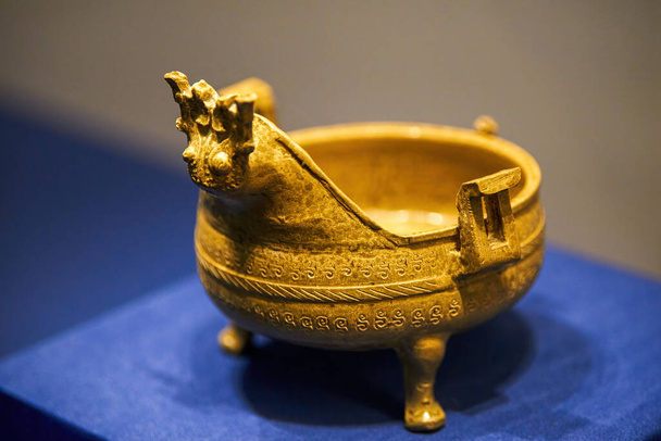 Изысканные бронзовые артефакты из Башу и Сычуаня в Древнем Китае - Фото, изображение