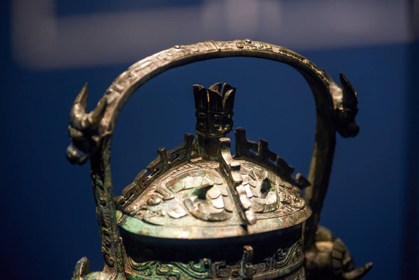 Exquis artefacts en bronze des régions du Bashu et du Sichuan dans la Chine antique - Photo, image