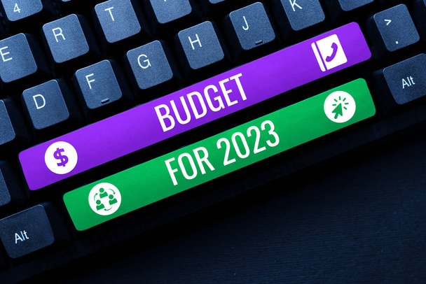 Sinal de texto mostrando orçamento para 2023, abordagem empresarial Uma estimativa escrita de receitas e despesas para 2023 - Foto, Imagem