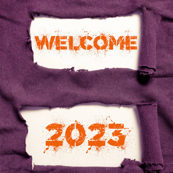 Текст, показывающий вдохновение Добро пожаловать 2023, Бизнес подход Новый год мотивация празднования, чтобы начать Cheers Поздравления - Фото, изображение