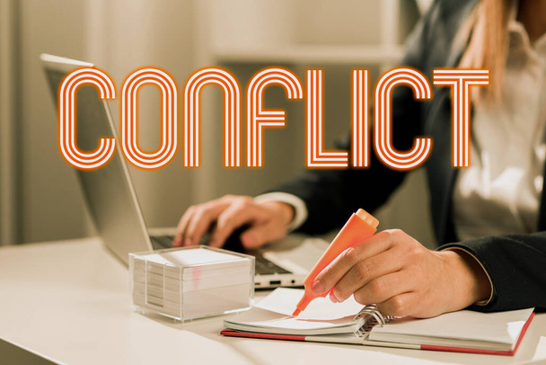 Escribir mostrando texto Conflicto, Visión general del negocio no estar de acuerdo con alguien sobre objetivos o metas - Foto, imagen