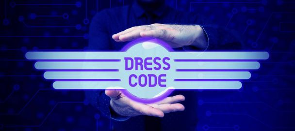 Signe d'écriture Code vestimentaire, Photo conceptuelle une façon acceptée de s'habiller pour une occasion ou un groupe particulier - Photo, image