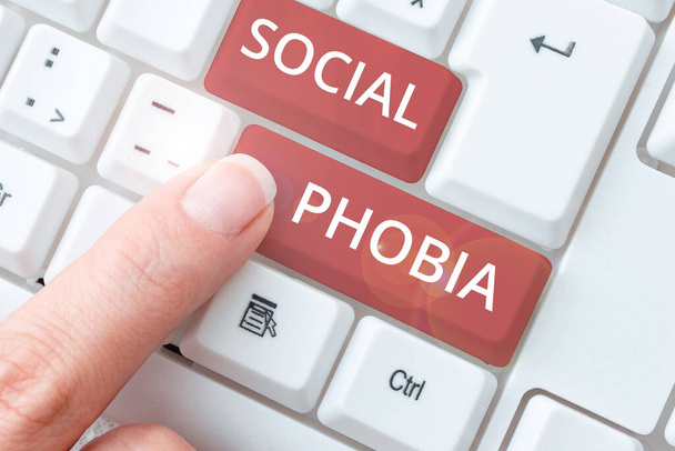 Soziale Phobie, Konzept bedeutet überwältigende Angst vor sozialen Situationen, die bedrückend sind - Foto, Bild