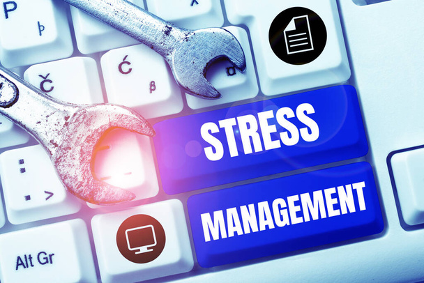 ストレス管理を示すテキストサイン、ストレスを軽減する行動や思考の概念的な写真学習方法 - 写真・画像