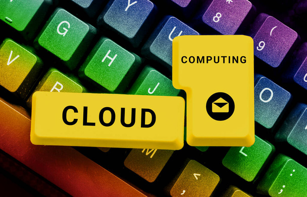 Почерк текста Cloud Computing, Business showcase storage and accessing data and programs over the Internet - Фото, изображение