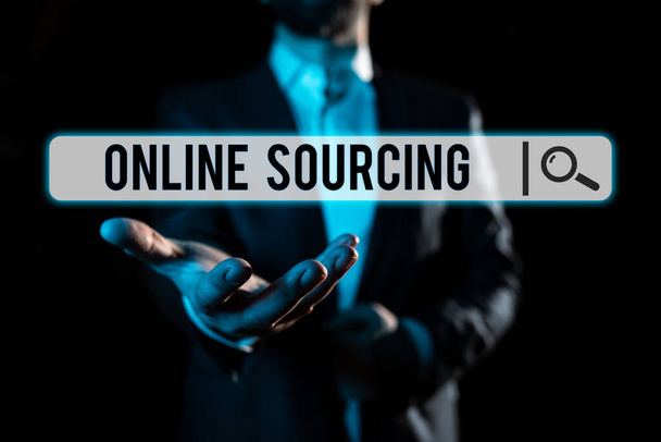 Didascalia di testo che presenta Online Sourcing, Business vetrina acquisto di beni e servizi sono corsi via Internet - Foto, immagini