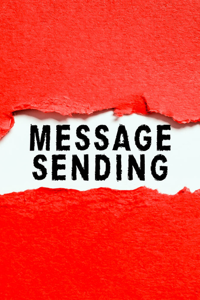 メッセージの表示メッセージの送信、ビジネスアイデアの伝達または伝達は感情や欲望です - 写真・画像