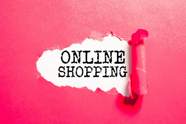 Escribir mostrando texto Compras en línea, Concepto de negocio los consumidores compran directamente bienes de un vendedor a través de Internet - Foto, Imagen