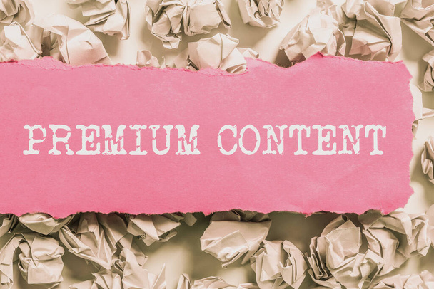 Ручная надпись Premium Content, Word Written on higher quality or more desirable than free content - Фото, изображение