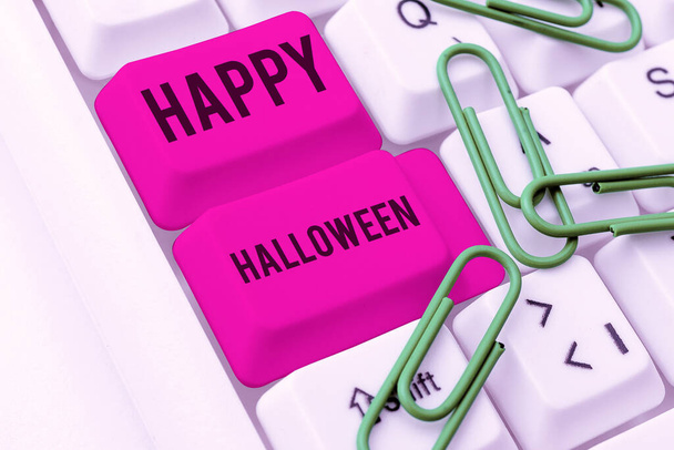Handschrifttekst Happy Halloween, Internet Concept avond voor de christelijke heilige dagen van Allerheiligen - Foto, afbeelding