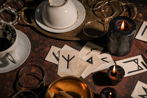 Magic attributes of fortune teller on table - Photo, Image