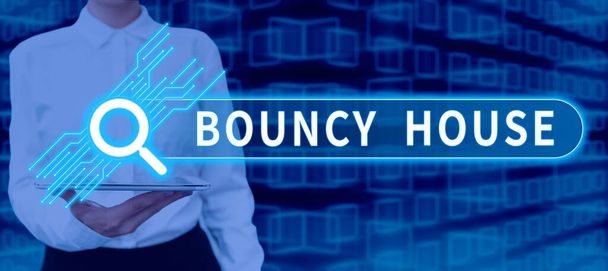 Podpis zobrazující Bouncy House, Business showcase Automatizovaný program, který běží přes internet Umělá inteligence - Fotografie, Obrázek