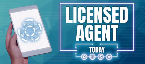Podepsat zobrazení licencovaného agenta, obchodní koncept Autorizovaný a akreditovaný prodejce pojistných smluv - Fotografie, Obrázek