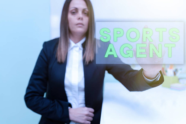 Conceptual caption Sport Agent, Conceptual photo person kezeli toborzás felvenni a legjobb sportolók egy csapat - Fotó, kép