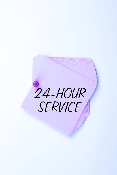 Вдохновляющий знак 24 Hour Service, Word for service, который доступен в любое время и обычно каждый день - Фото, изображение