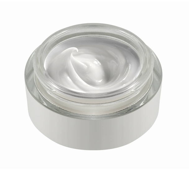 pot rond en verre avec crème cosmétique, isolé sur fond blanc - Photo, image