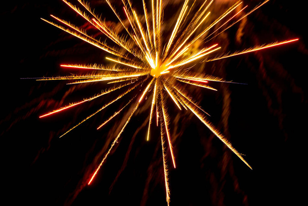 ünnepség tűzijáték show éjjel - Fotó, kép