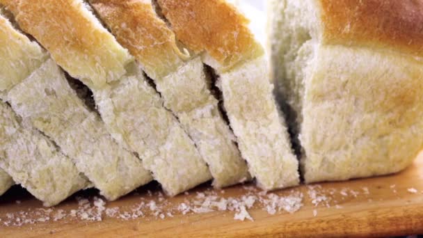 Fırından yeni çıkmış hamur mayası ekmek - Video, Çekim