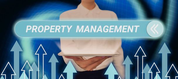 Tekst bijschrift presenteren Property Management, Zakelijke aanpak Toezicht op vastgoed Bewaarde waarde waarde van faciliteit - Foto, afbeelding