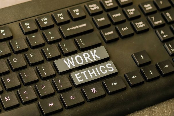 Τίτλος κειμένου που παρουσιάζει Ηθική της Εργασίας, Επιχειρηματική ιδέα Ένα σύνολο αξιών που επικεντρώνονται στη σημασία της εργασίας - Φωτογραφία, εικόνα