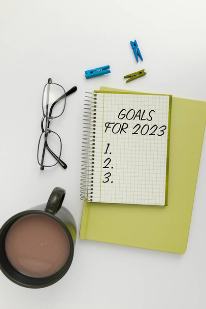 Концептуальний підпис Цілі для 2023, Концептуальне фото Наступні речі, які ви хочете мати і досягти в 2023 році
 - Фото, зображення
