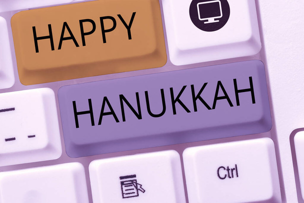 Psaní textu Happy Chanuka, Slovo napsané na židovském festivalu slaví od 25. do 2. ročníku Tevetu - Fotografie, Obrázek