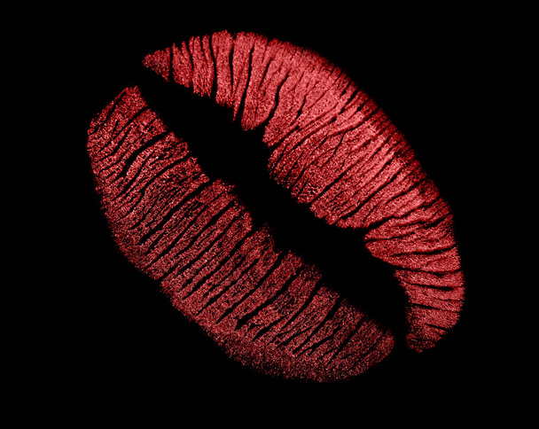 Impresión de labios rojos en negro
 - Foto, imagen