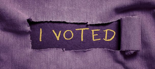 Oy verdiğim ilhamı gösteren metin, iki ya da daha fazla adayın oy pusulasıyla seçileceği iş fikri göstergesi - Fotoğraf, Görsel