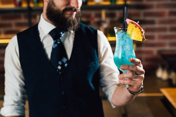 Blue cocktail is finished and ready to serve - Fotografie, Obrázek