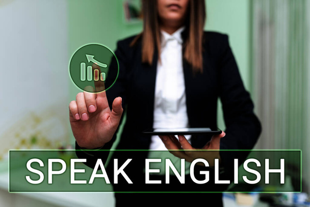 Inspirace ukazující znamení Mluvte anglicky, slovo napsané na studium jiného cizího jazyka Online verbální kurzy - Fotografie, Obrázek
