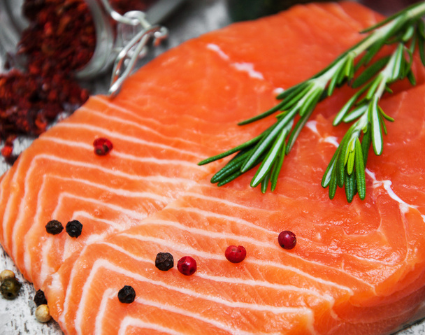 portions of fresh salmon fillet  - Foto, immagini