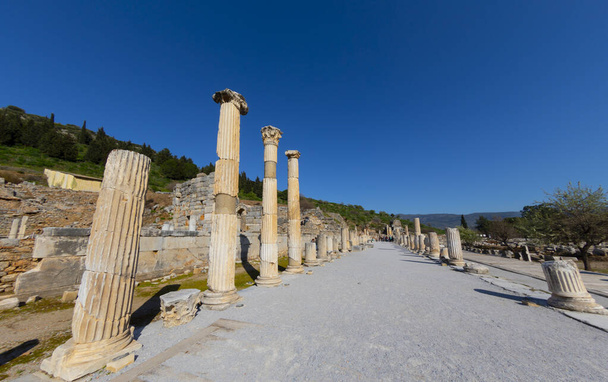  Éfeso antiguo teatro paisaje vista en la antigua ciudad de Éfeso, Turquía. Efeso (Efeso) es Patrimonio de la Humanidad por la UNESCO. - Foto, imagen