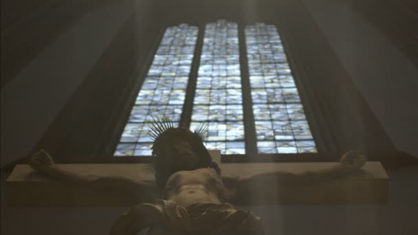Άγαλμα στο Kathedrale St Bartholomaus στη Φρανκφούρτη  - Πλάνα, βίντεο