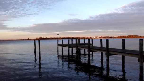 Salamon-sziget, Maryland USA A Patuxent folyó partja és a Patuxent folyó hídja.  - Felvétel, videó